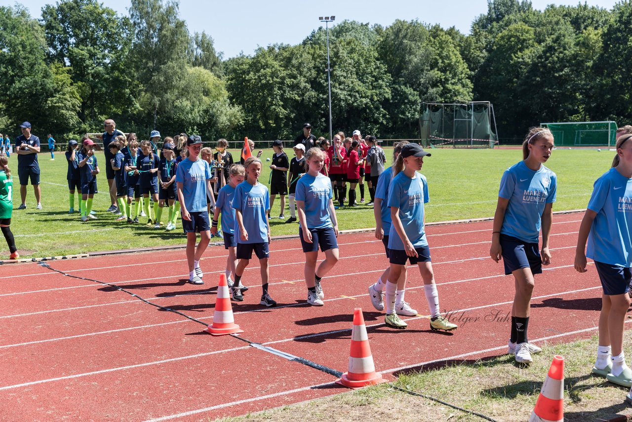 Bild 126 - Loewinnen Cup